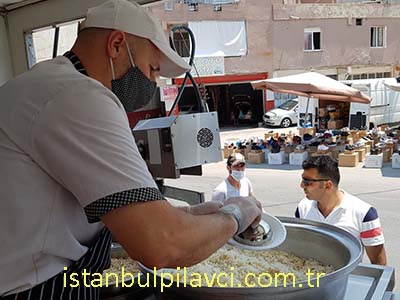 İstanbul pilav dağıtımı